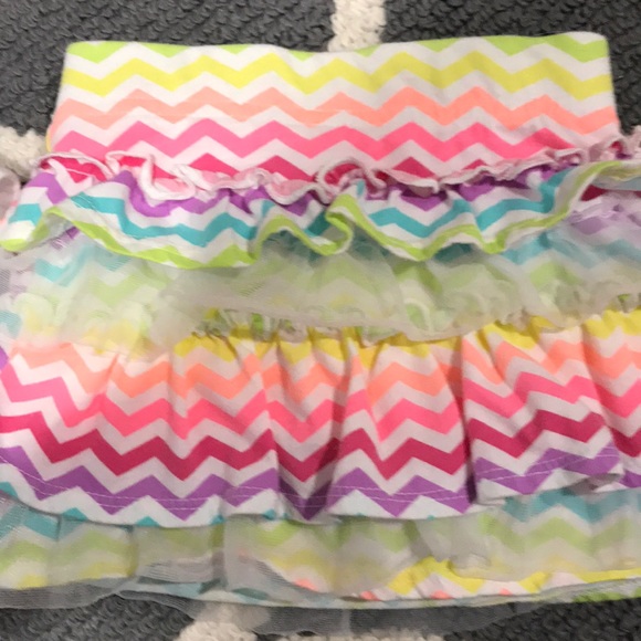 2T girl summer outfit- butterfly shirt with skort - Picture 3 of 3